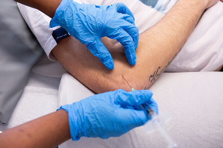 Tennis elbow treatment at Chester physiotherapy clinic”