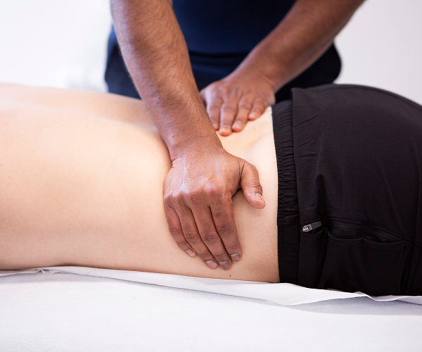 experiencing shooting back pain