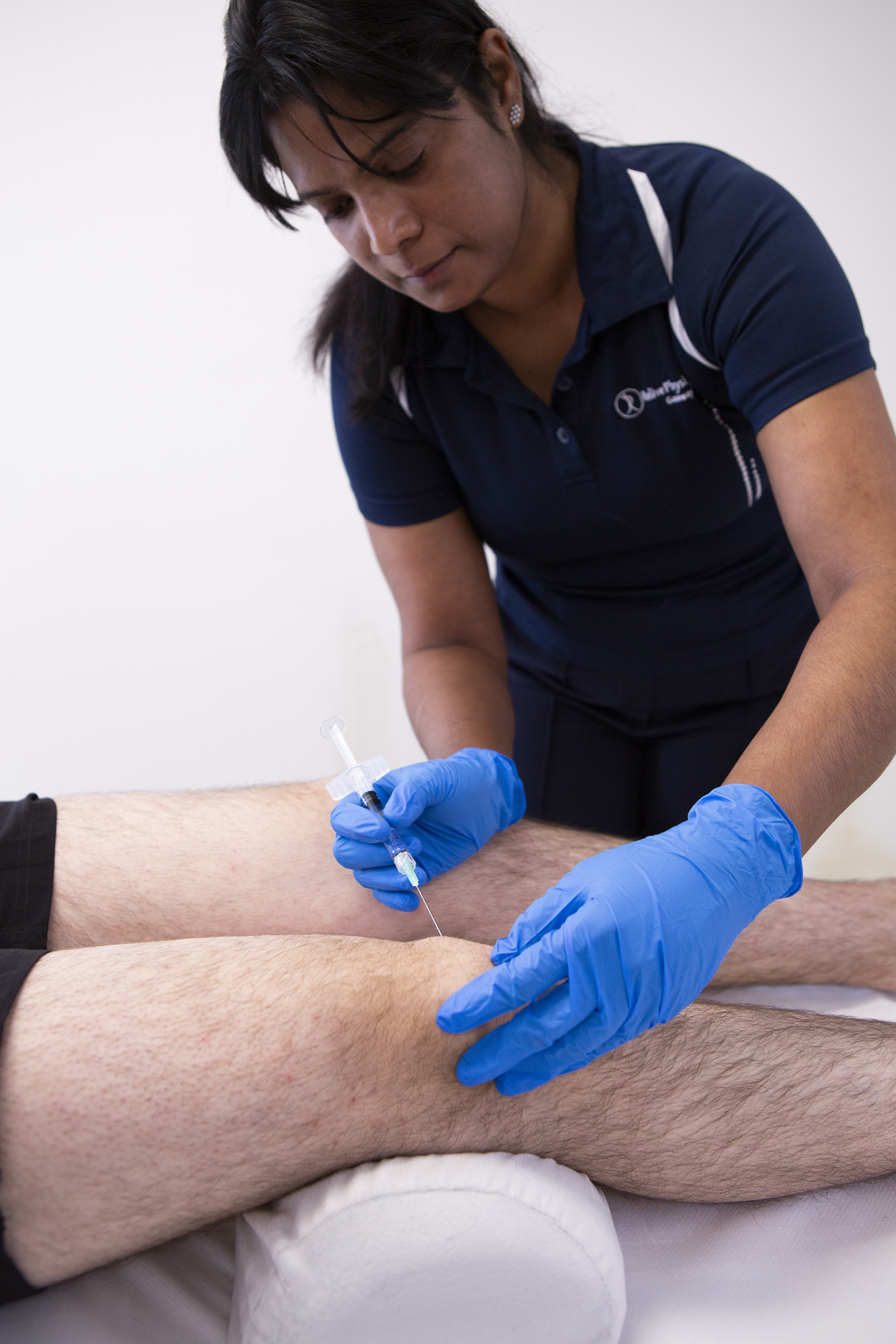Ultrasound guided injection therapy for joint pain